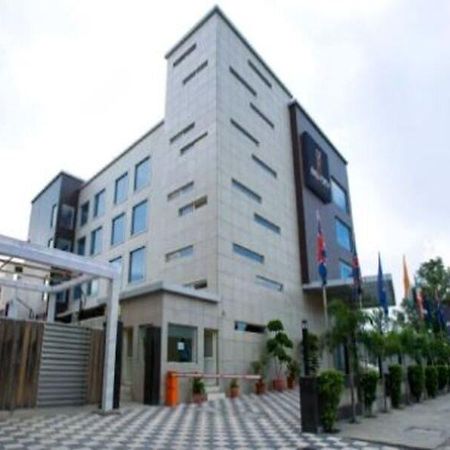 Kings Forth Hotels Neu-Delhi Exterior foto